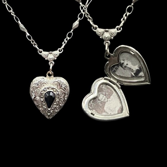 Vintage Ornate Silver Heart Locket With Black Glass & Vintage Photos 800 Silver - Picture 1 of 11